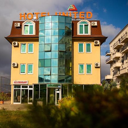 Hotel United 普里什蒂纳 外观 照片