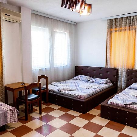 Hotel United Cagllavice 外观 照片
