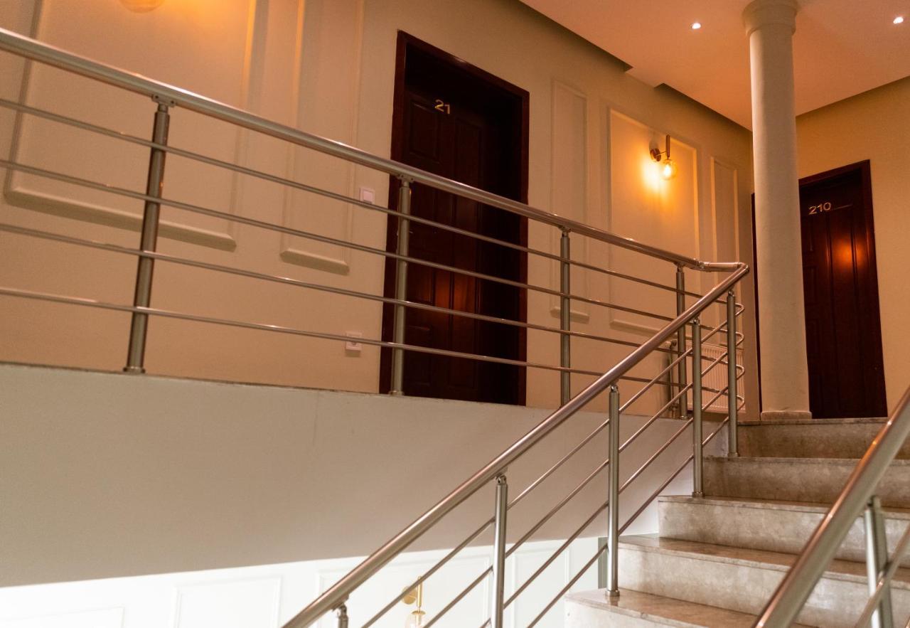 Hotel United Cagllavice 外观 照片