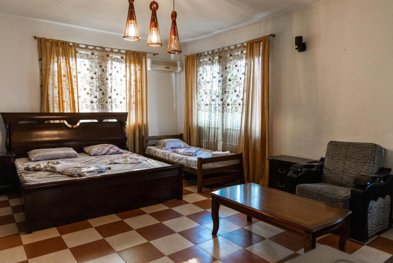 Hotel United Cagllavice 外观 照片