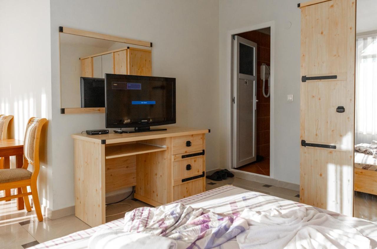 Hotel United Cagllavice 外观 照片