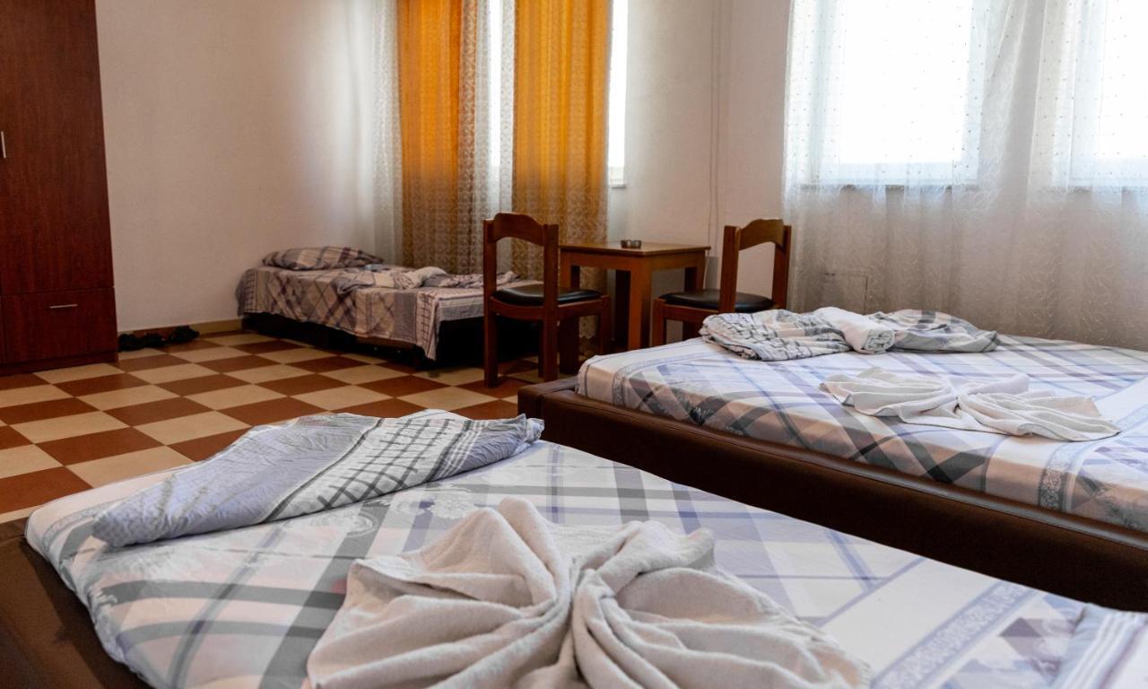 Hotel United Cagllavice 外观 照片
