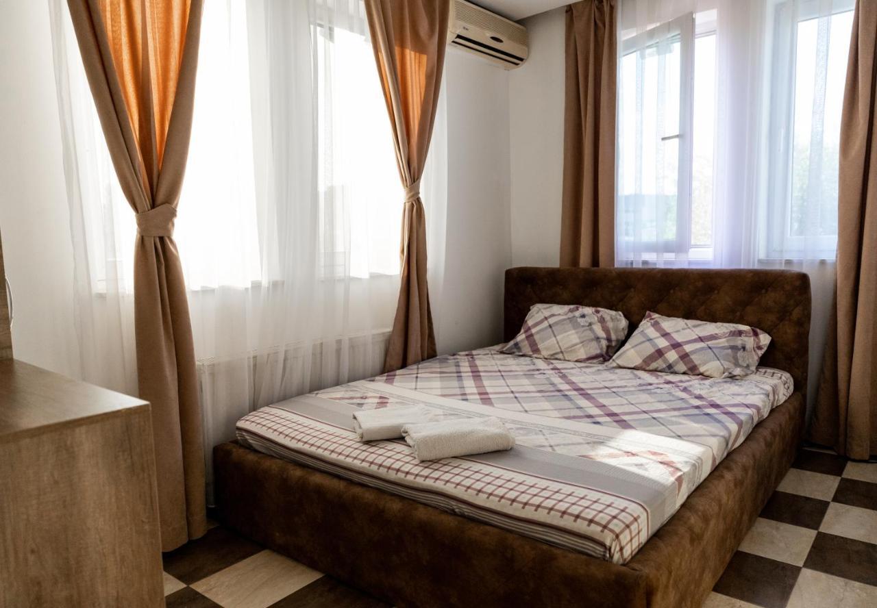 Hotel United Cagllavice 外观 照片