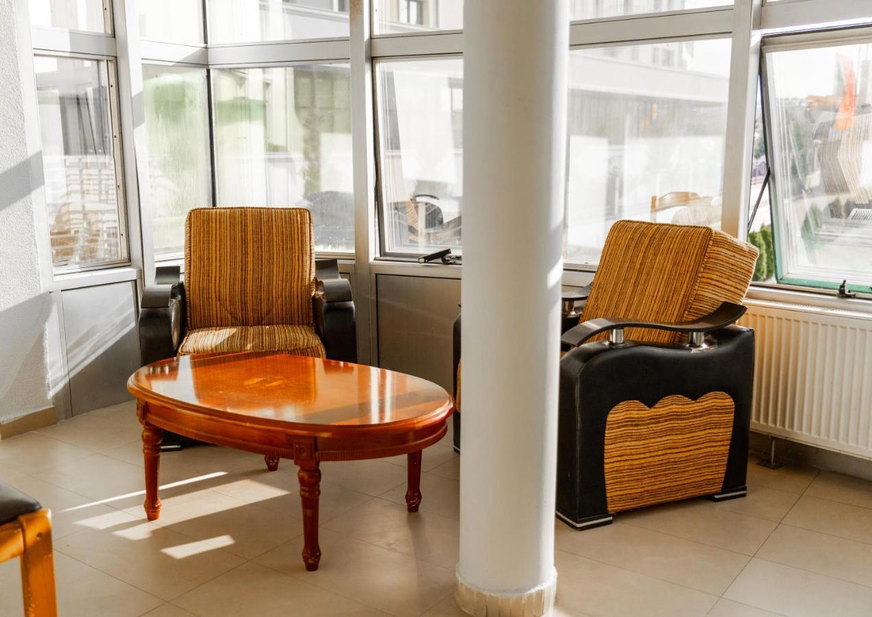 Hotel United Cagllavice 外观 照片