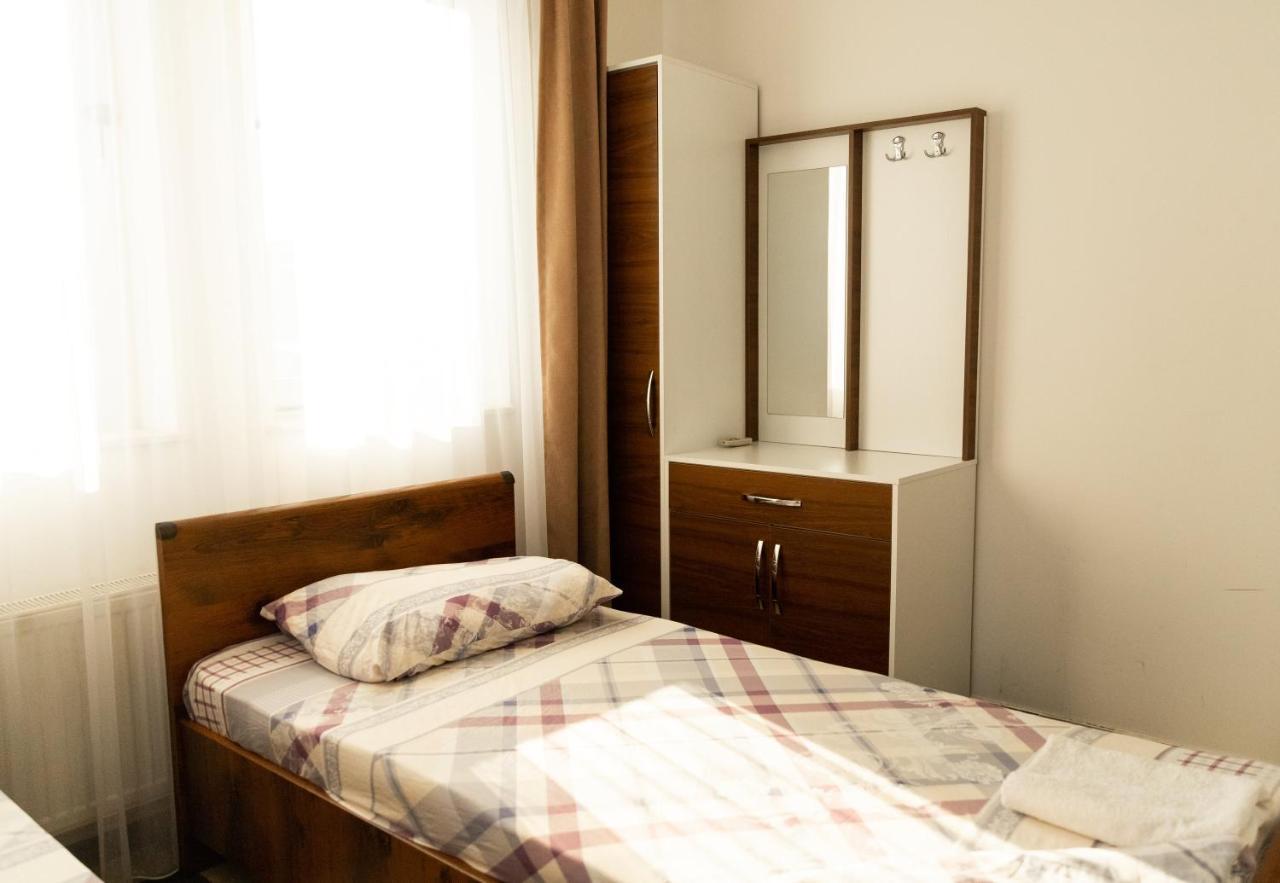 Hotel United Cagllavice 外观 照片