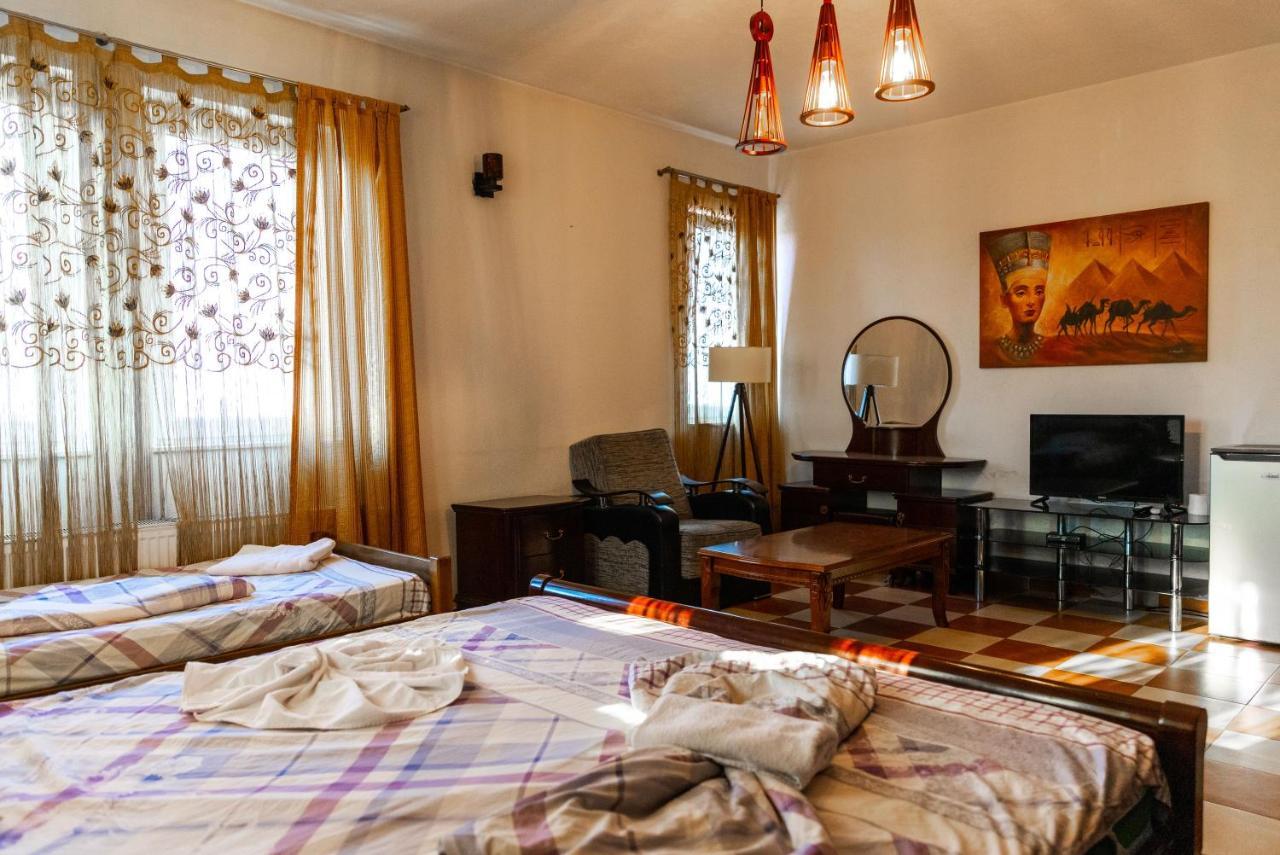 Hotel United Cagllavice 外观 照片